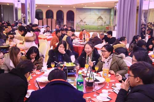 品牌大事|2018索福門業(yè)新春團(tuán)拜會(huì)在永康明珠大酒店舉行