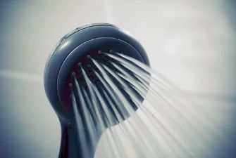 80年代老房選熱水器很難？看一下這對(duì)90后夫妻的經(jīng)歷