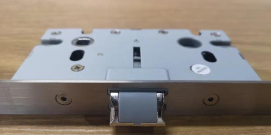安全便捷與品質(zhì)并存，頂固安全門鎖室內(nèi)門鎖ND100測(cè)評(píng)